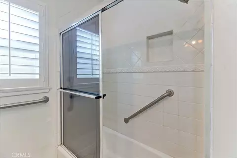 Bath - 429 Catalpa Ave, Brea, CA 92821 photo 3 of 4