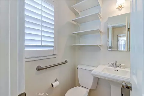 Bath - 429 Catalpa Ave, Brea, CA 92821 photo 1 of 4