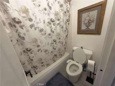 Bath - 1750 E Ocean #404, Long Beach, CA 90802 photo 3 of 4