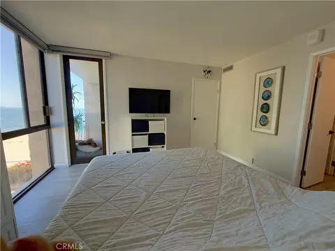 Bedroom - 1750 E Ocean #404, Long Beach, CA 90802 photo 6 of 8