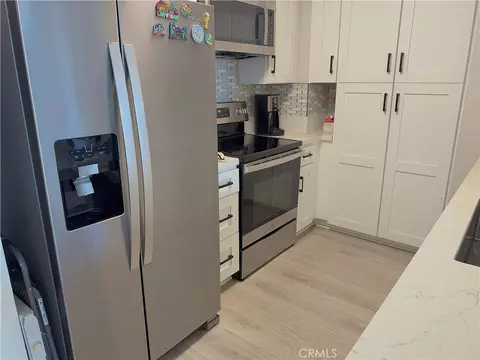 Kitchen - 1750 E Ocean #404, Long Beach, CA 90802 photo 7 of 8