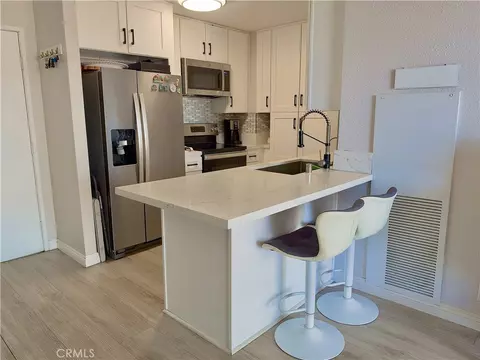Kitchen - 1750 E Ocean #404, Long Beach, CA 90802 photo 2 of 8