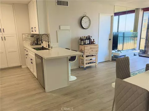 Kitchen - 1750 E Ocean #404, Long Beach, CA 90802 photo 4 of 8