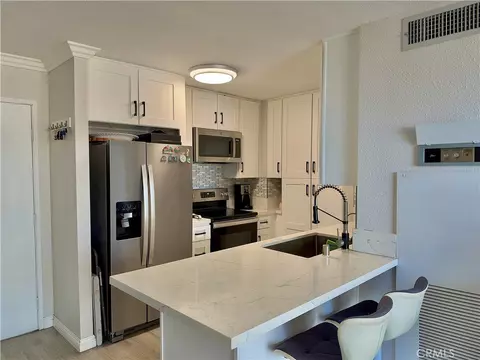 Kitchen - 1750 E Ocean #404, Long Beach, CA 90802 photo 1 of 8