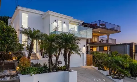 2076 Stanley Ave, Signal Hill, CA 90755