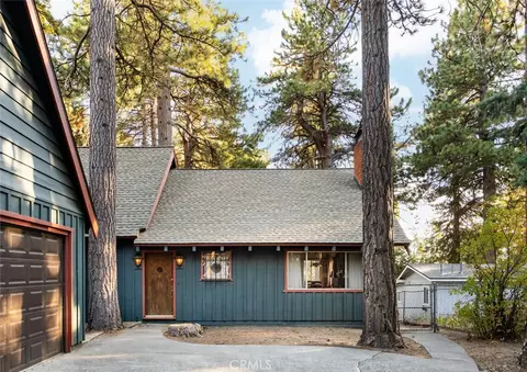 Exterior - 31459 Onacrest Dr, Running Springs, CA 92382 photo 6 of 13