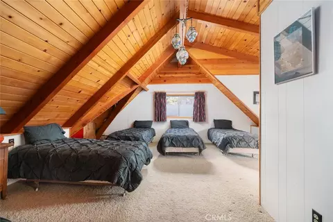 Bedroom - 31459 Onacrest Dr, Running Springs, CA 92382 photo 3 of 4