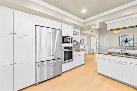 Kitchen - 3161 Mainway Dr, Los Alamitos, CA 90720 photo 9 of 9