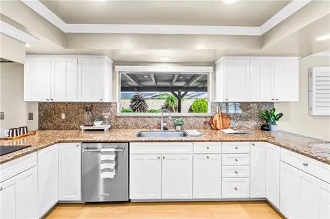 Kitchen - 3161 Mainway Dr, Los Alamitos, CA 90720 photo 6 of 9