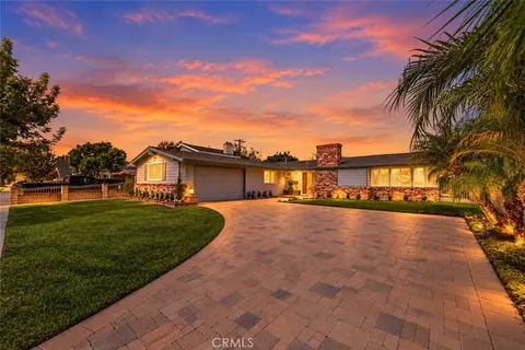 3161 Mainway Dr, Los Alamitos, CA 90720