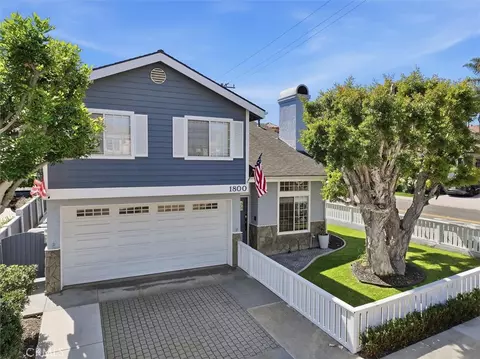 1800 Clark Ln, Redondo Beach, CA 90278