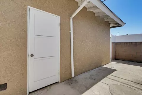 Exterior - 6448 E Pageantry, Long Beach, CA 90808 photo 8 of 8