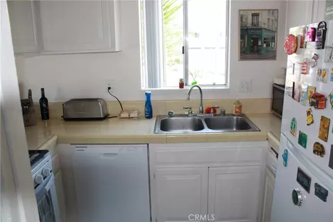 Kitchen - 17101 4th, Sunset Beach, CA 90742 photo 1 of 1
