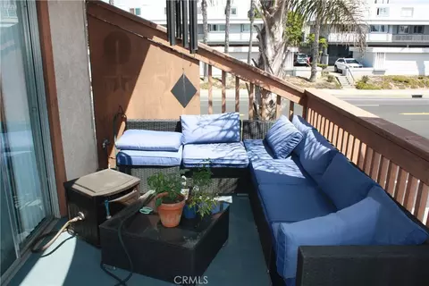 Exterior - 17101 4th, Sunset Beach, CA 90742 photo 3 of 6