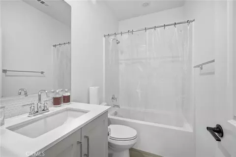 Bath - 706 Westbrook, San Marcos, CA 92078 photo 1 of 2