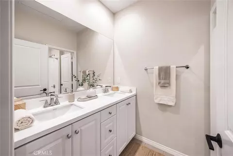 Bath - 83 Henson, Irvine, CA 92620 photo 4 of 4
