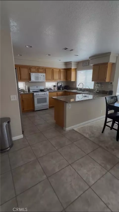 5618 Capri Ct, Palmdale, CA 93552 photo 5