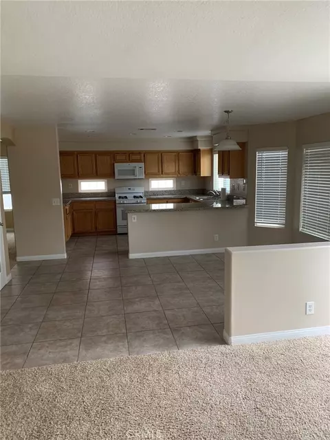 5618 Capri Ct, Palmdale, CA 93552 photo 3