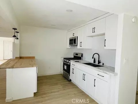 Kitchen - 7746 Geronimo, Yucca Valley, CA 92284 photo 2 of 3