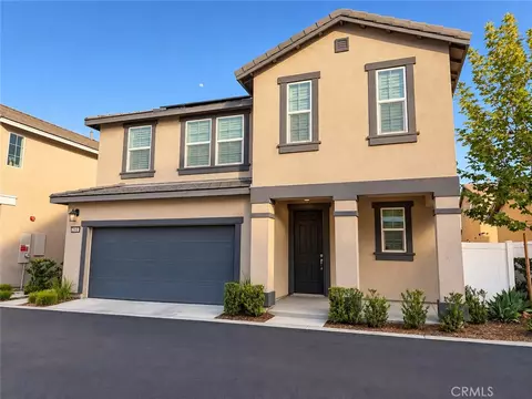 2511 Gunner Rdg, Rialto, CA 92377