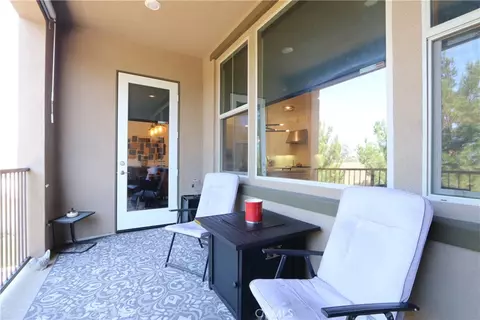 Exterior - 129 Carlow, Irvine, CA 92618 photo 3 of 9