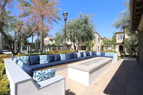 Exterior - 129 Carlow, Irvine, CA 92618 photo 8 of 9