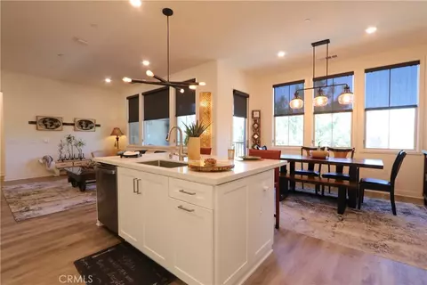 Kitchen - 129 Carlow, Irvine, CA 92618 photo 2 of 5