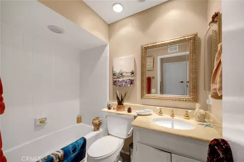 Bath - 519 Valley Forge Dr, Placentia, CA 92870 photo 4 of 4