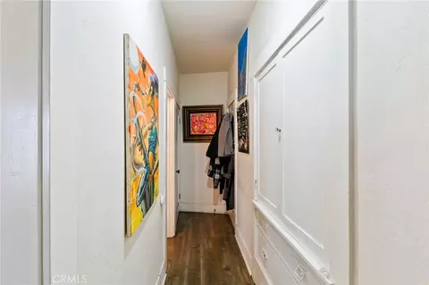 Entry Way - 1325 E Ocean, Long Beach, CA 90802 photo 5 of 5