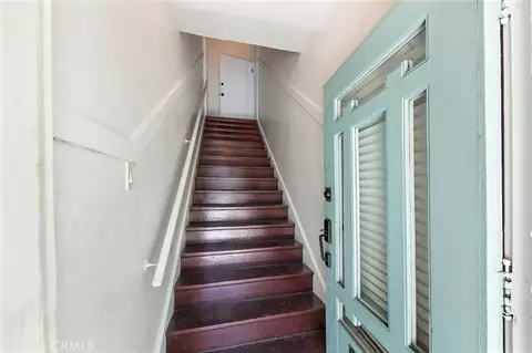Entry Way - 1325 E Ocean, Long Beach, CA 90802 photo 4 of 5