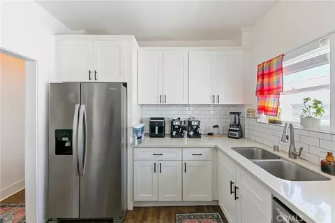 Kitchen - 1325 E Ocean, Long Beach, CA 90802 photo 3 of 10