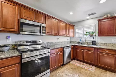 Kitchen - 10540 Flora Verda Ct, Santee, CA 92071 photo 4 of 4