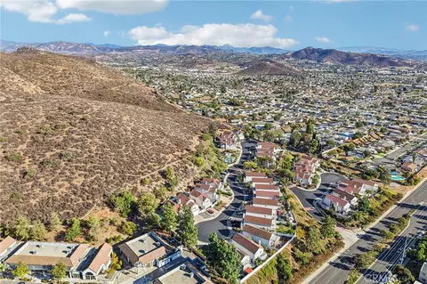 View/Area - 10540 Flora Verda Ct, Santee, CA 92071 photo 9 of 12