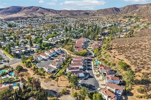 View/Area - 10540 Flora Verda Ct, Santee, CA 92071 photo 6 of 12