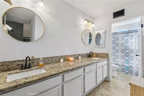 Bath - 10540 Flora Verda Ct, Santee, CA 92071 photo 3 of 8