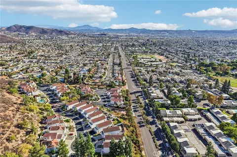 View/Area - 10540 Flora Verda Ct, Santee, CA 92071 photo 5 of 12