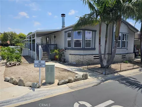 61 Malaga, Tustin, CA 92780 photo 2