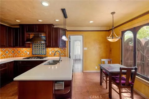 Kitchen - 3729 Olive Ave, Long Beach, CA 90807 photo 3 of 4