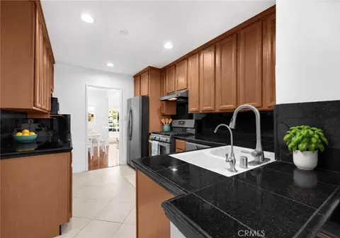 Kitchen - 12230 Dunrobin, Downey, CA 90242 photo 3 of 4