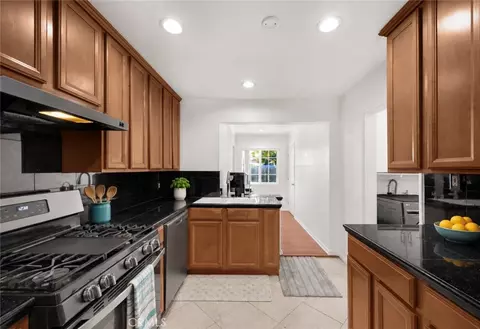 Kitchen - 12230 Dunrobin, Downey, CA 90242 photo 4 of 4