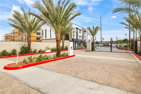 19 Bigsby Dr, Stanton, CA 90680