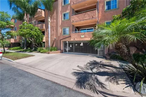 Exterior - 2507 E 15th, Long Beach, CA 90804 photo 2 of 4