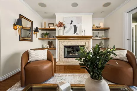 Living - 625 E Adams, Orange, CA 92867 photo 3 of 5