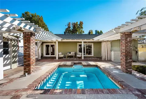 Exterior - 625 E Adams, Orange, CA 92867 photo 11 of 12