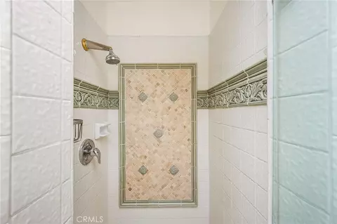 Bath - 625 E Adams, Orange, CA 92867 photo 3 of 7