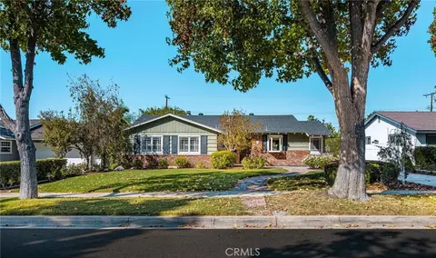 Exterior - 625 E Adams, Orange, CA 92867 photo 5 of 12