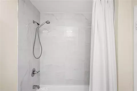 Bath - 1192 Mitchell Ave #42, Tustin, CA 92780 photo 7 of 7