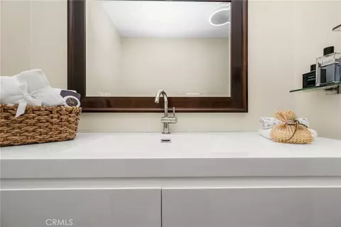 Bath - 1192 Mitchell Ave #42, Tustin, CA 92780 photo 1 of 7