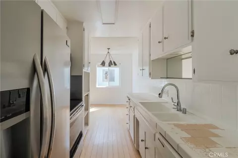 Kitchen - 939 E Appleton St #5, Long Beach, CA 90802 photo 2 of 4