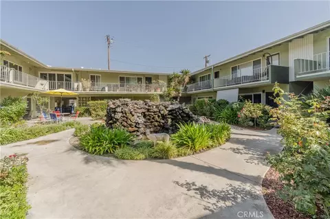 Exterior - 939 E Appleton St #5, Long Beach, CA 90802 photo 7 of 10